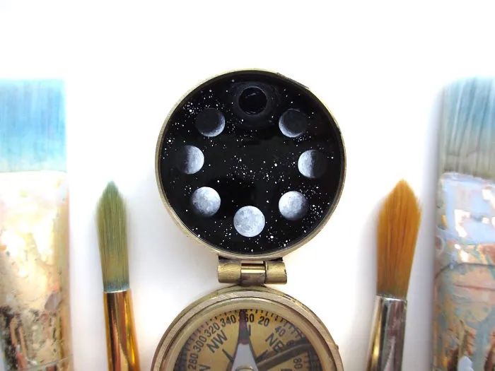 I Paint Adventure Portals That Fit Into Lockets And Compasses