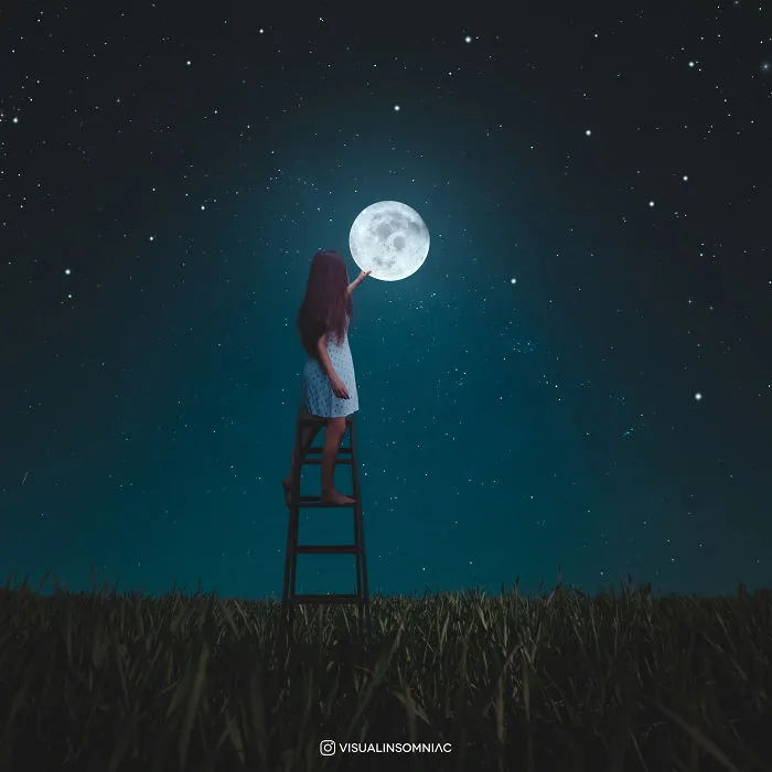 I Am A Selenophile That Expresses His Love To The Moon Through Art