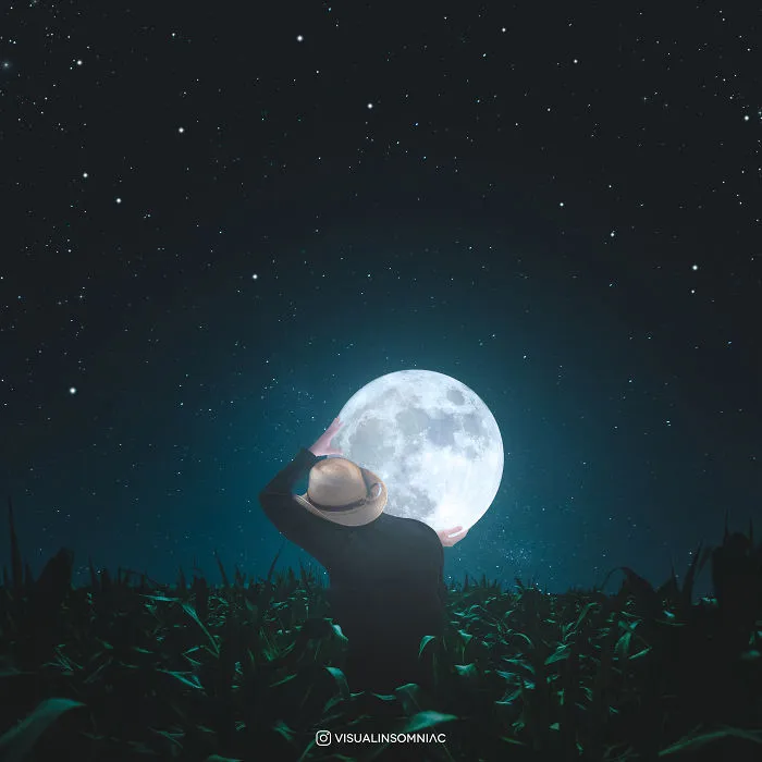 I Am A Selenophile That Expresses His Love To The Moon Through Art