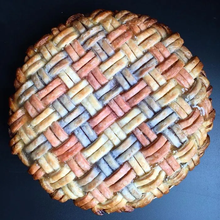 This Woman Takes Pie Baking To Another Level (New Pics)