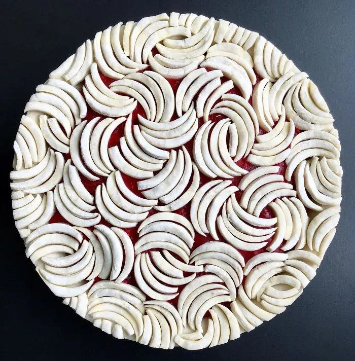 This Woman Takes Pie Baking To Another Level (New Pics)