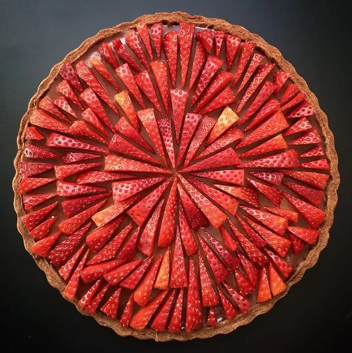 This Woman Takes Pie Baking To Another Level (New Pics)