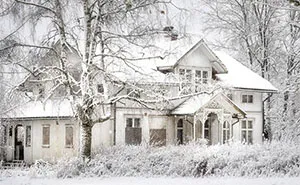 I Photograph Abandoned Houses In Scandinavia (30 Pics)