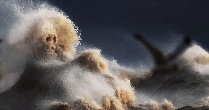 11 Stunning Images Of Enraged Lake Erie By Dave Sandford