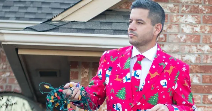 My Wife Wanted To Spread Some Laughs By Taking Ugly Christmas Photos Of Me, I Took It To Next Level