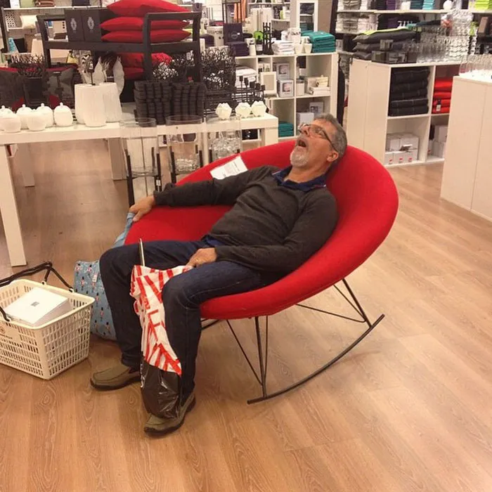 49 "Miserable Men" Hilariously Captured While Their Women Were Shopping
