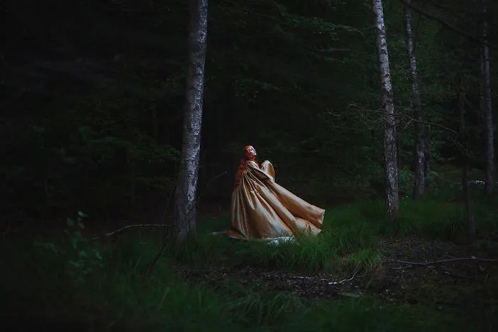 I Created A Dark Fantasy Photography Series About Mermaids Forced To Live On Land