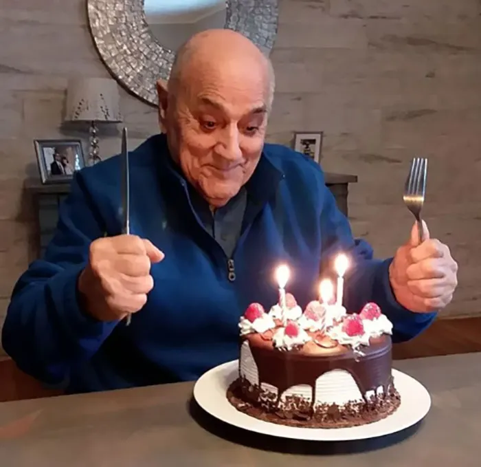 La última foto de mi padre. Falleció tras cumplir los 97 y no me pude despedir de él