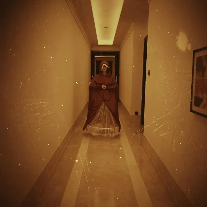 Lindsay Lohan As A Handmaid From The Handmaid's Tale