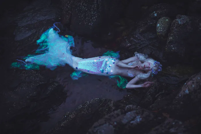 I Created A Dark Fantasy Photography Series About Mermaids Forced To Live On Land