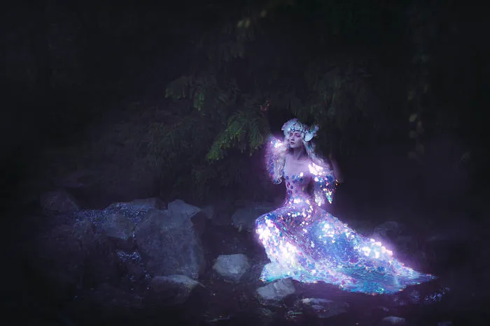 I Created A Dark Fantasy Photography Series About Mermaids Forced To Live On Land