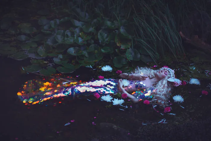 I Created A Dark Fantasy Photography Series About Mermaids Forced To Live On Land