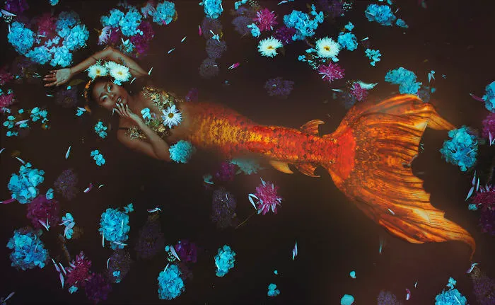 I Created A Dark Fantasy Photography Series About Mermaids Forced To Live On Land