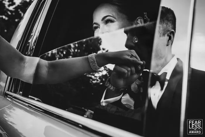 The Best Wedding Photos Of 2018 Show What Happens When You Pay For A Good Photographer