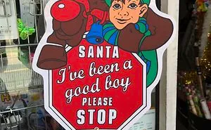 50 Hilariously Inappropriate Christmas Design Fails