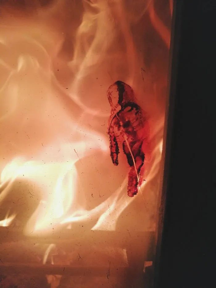 An Eskimo Man Showed Up On The Glass Of Our Fireplace.
our Fireplace Is Apparently An Artist Too.
#pareidolia