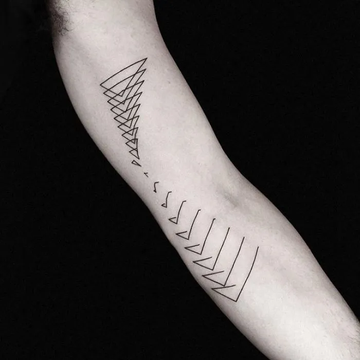 Artist Inspired By Nature And Geometric Shapes Creates Perfect Minimalist Tattoos