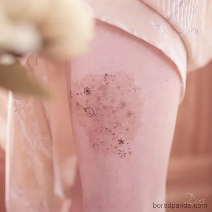40 Tatuadores que triunfaron cubriendo cicatrices y marcas de nacimiento