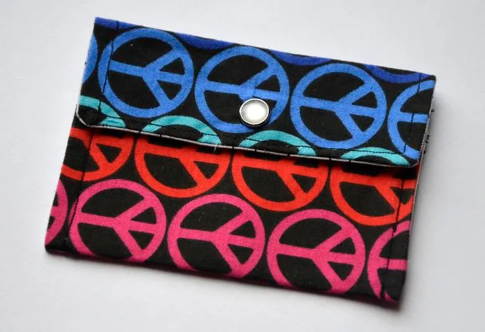 I Create To-Go Wallets & Artist Pouches!