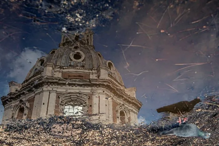 I Captured The Ancient Beauty Of Rome In The Rain