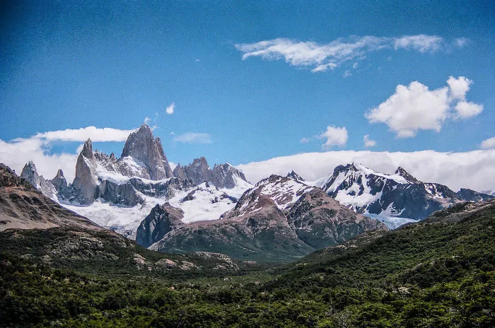 Land Giant - Argentina