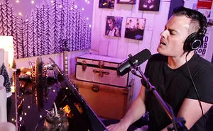 This Canadian Musician Sings Bohemian Rhapsody With Freddie Mercury’s Voice (And Soul)