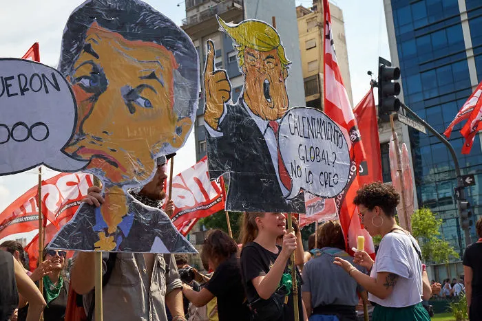 Protest Photography: Portraying The Protesters In Their Context