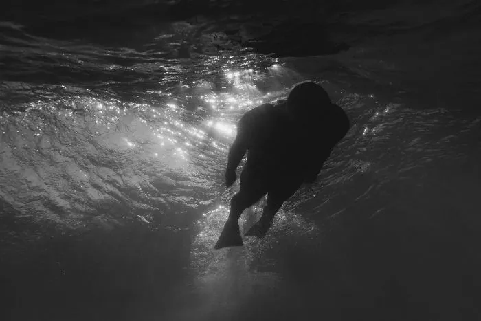 This Australian Photographer Captured 21 Ghostlike Portraits Of Bodysurfers