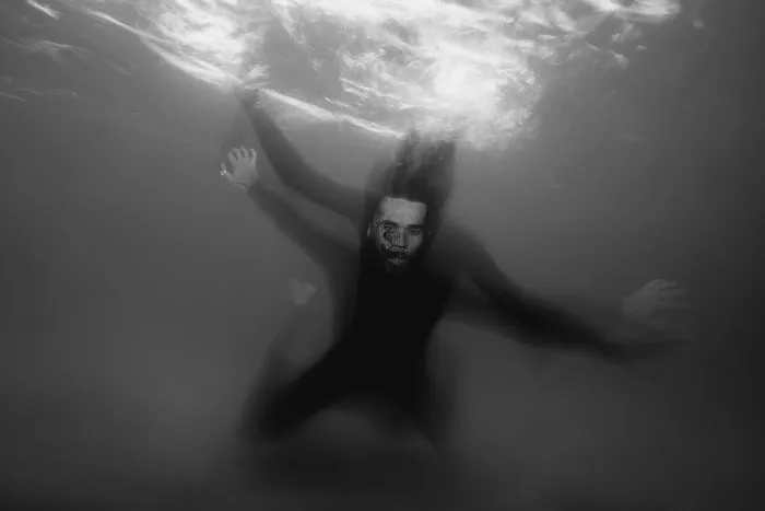 This Australian Photographer Captured 21 Ghostlike Portraits Of Bodysurfers
