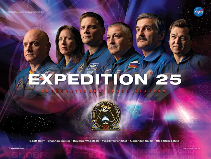 Resulta que la NASA hace posters para cada misión espacial, y son tan raros como divertidos