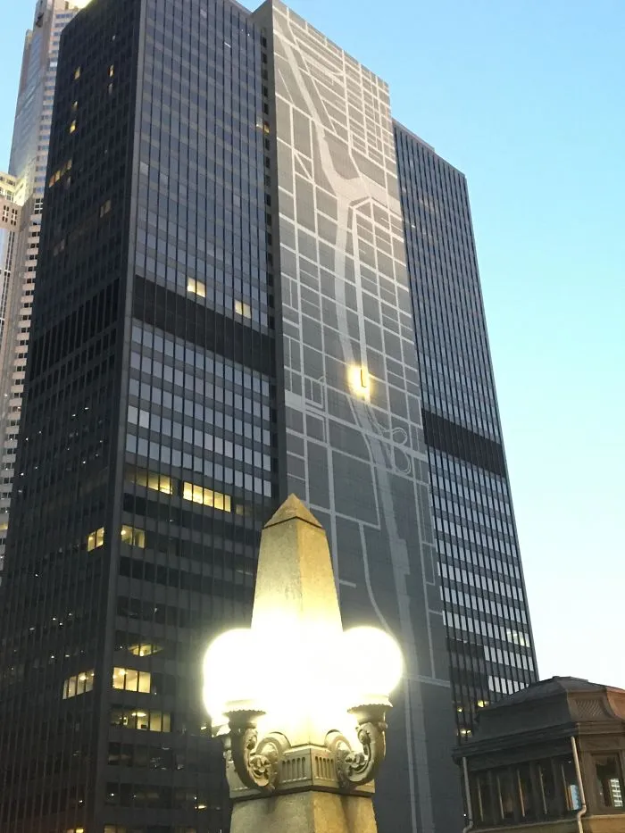 This Building In Chicago Has A Map Of The Surrounding Area With Its Own Location Marked