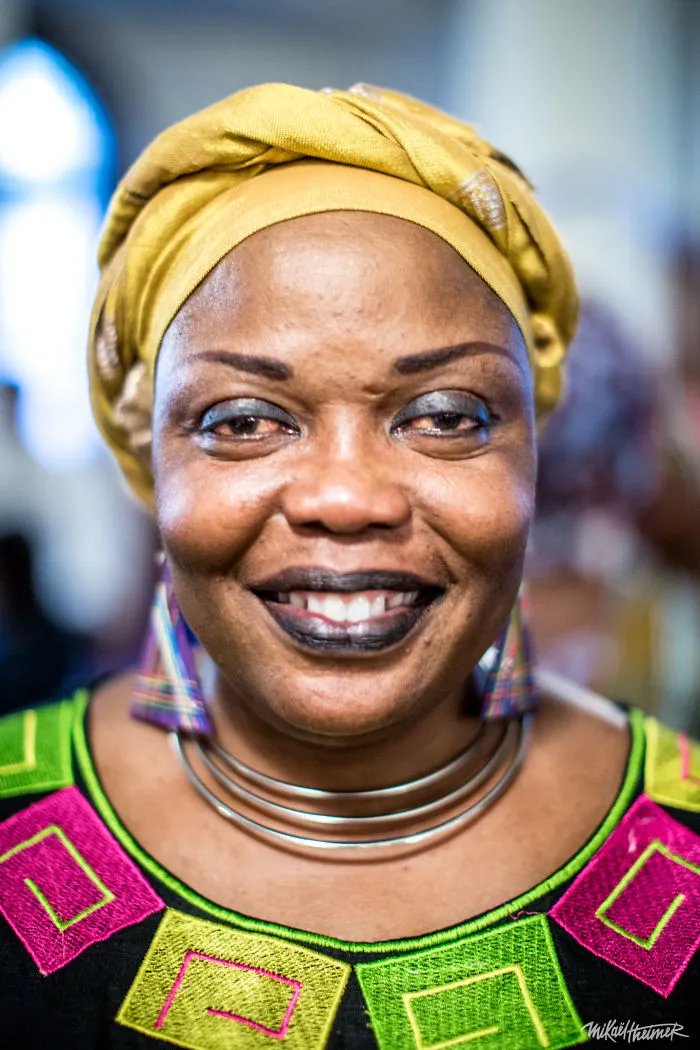 I Capture People Without Their 'Masks' By Getting Very Close To Them