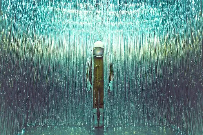 I Travelled 1000 Years Into The Future To Document A Lonely Astronaut's Return To Earth