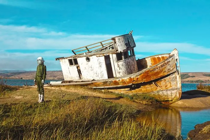 I Travelled 1000 Years Into The Future To Document A Lonely Astronaut's Return To Earth