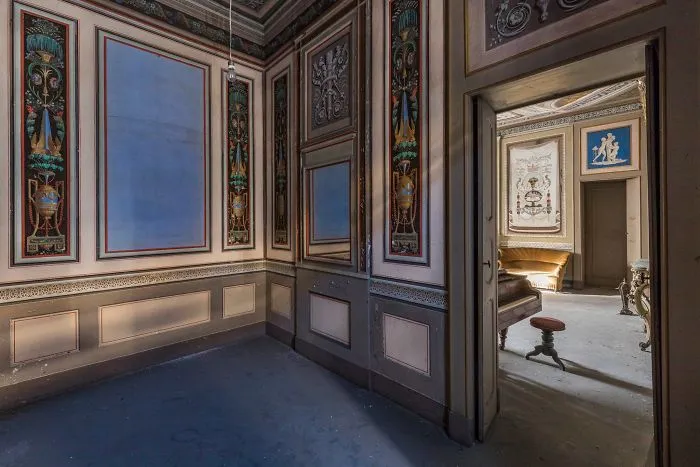 50 Photos Of Eerie Abandoned Sites That I Took While Traveling Through Italy