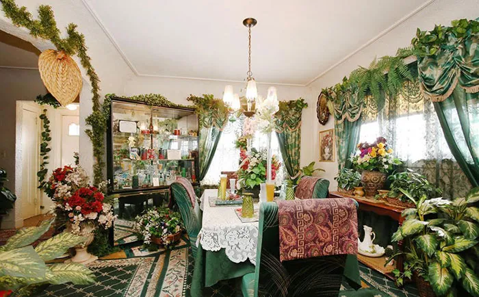 Just As It Had The Great Mayan Cities Of Tikal And Calakmul, Nature Slowly Reclaimed The Wilsons’ Dining Room