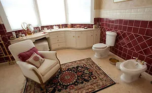 30 Terrible Yet Funny Real Estate Listings You Won’t Believe Are Real