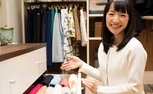 12 Of The Funniest Reactions To Netflix's Unfortunate Mistake With Marie Kondo's Pic - Even Chrissy Teigen Responds