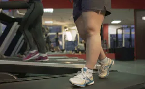 Bullies Laugh And Film Woman Trying To Lose Weight In Gym, So This Random Stranger Avenges Her