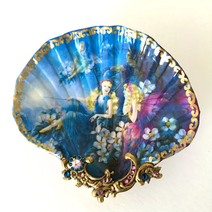 Artist Turns Real Seashells Into Decorative Jewelry Dishes That Look Like Long Lost Treasure