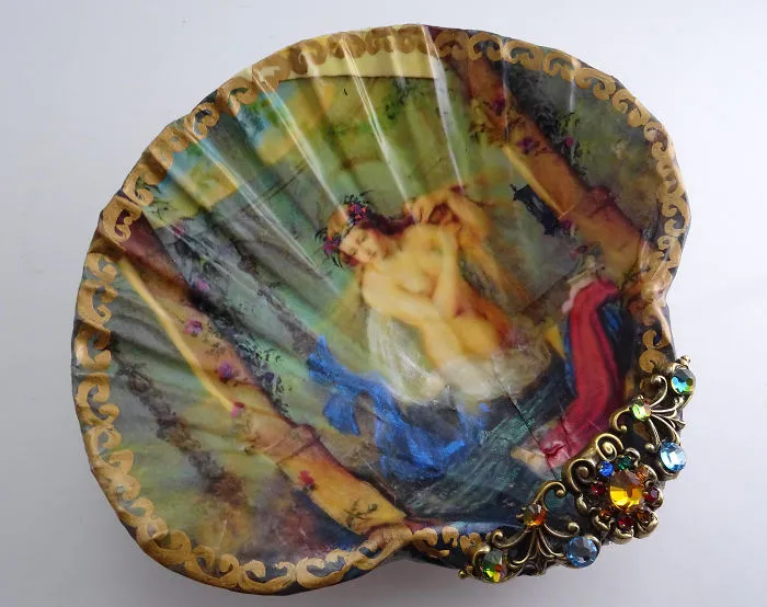 Artist Turns Real Seashells Into Decorative Jewelry Dishes That Look Like Long Lost Treasure