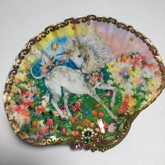 Artist Turns Real Seashells Into Decorative Jewelry Dishes That Look Like Long Lost Treasure