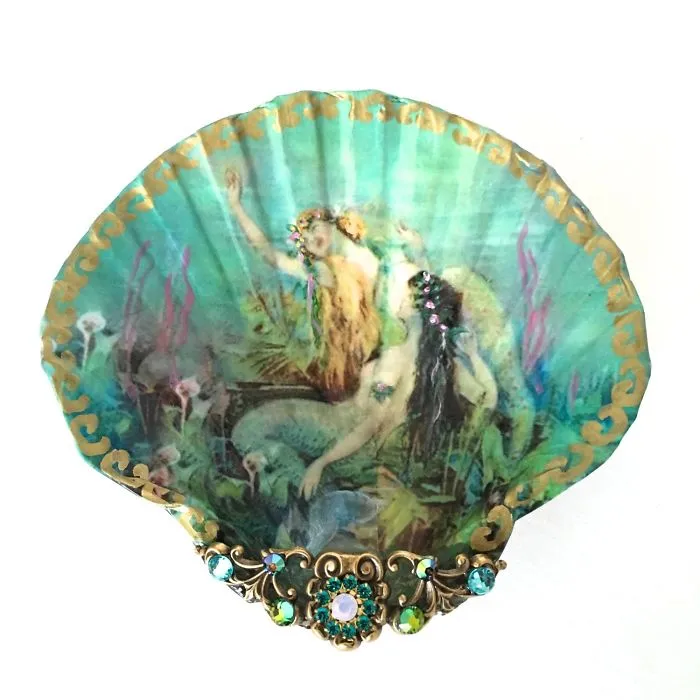 Artist Turns Real Seashells Into Decorative Jewelry Dishes That Look Like Long Lost Treasure