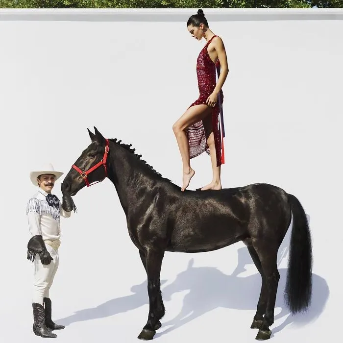 This Guy Won't Stop Photoshopping Himself Into Kendall Jenner's Photos And It Makes Them 10 Times Better