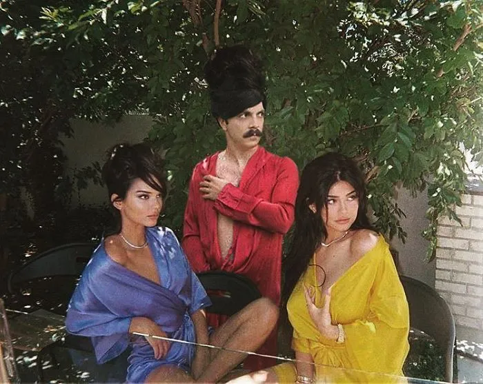 This Guy Won't Stop Photoshopping Himself Into Kendall Jenner's Photos And It Makes Them 10 Times Better