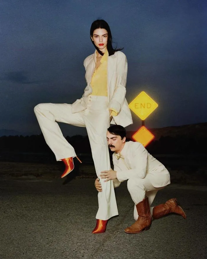 This Guy Won't Stop Photoshopping Himself Into Kendall Jenner's Photos And It Makes Them 10 Times Better