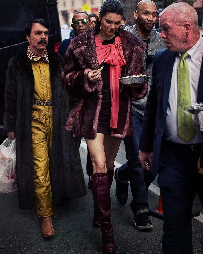 This Guy Won't Stop Photoshopping Himself Into Kendall Jenner's Photos And It Makes Them 10 Times Better