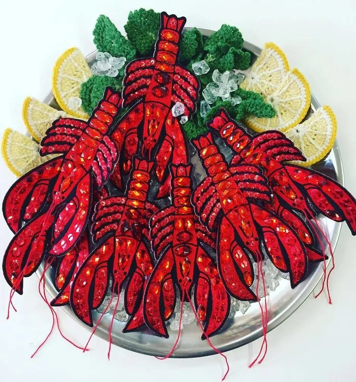 I Have Some Exciting News To Share With You All.. I Have Teamed Up With My Favourite Brighton Seafood Restaurant @riddleandfinns1 On Brighton Seafront Where They Will Be Selling A Selection Of My Cards And Other Lobster Related Items Including Brooches And Sew On Patches 20% Of Each Sale Goes To The National Lobster Hatchery In Padstow. @padstowlobster @padstowmermaid #katejenkinsstudio #britishartist #nationallobsterhatchery #lobsterlove #riddleandfinnsonthebeach #buyonesetonefree #lobsterbrooches£25.00each