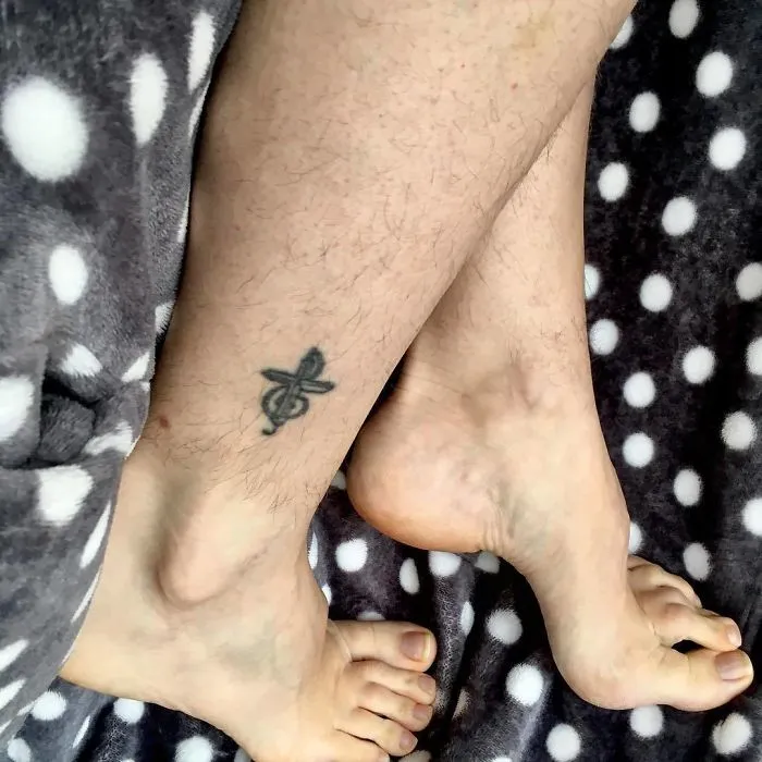 40 Mujeres que eligieron no depilarse por "Januhairy" y comparten fotos de sus progresos