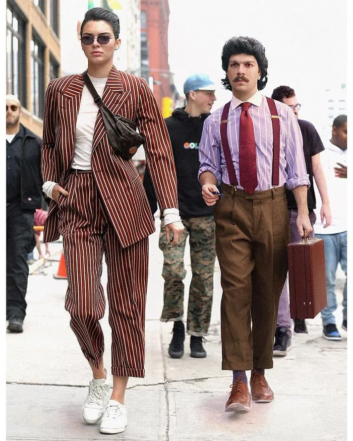 This Guy Won't Stop Photoshopping Himself Into Kendall Jenner's Photos And It Makes Them 10 Times Better